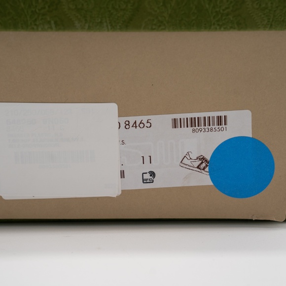 Size 11G 11.5 US Gucci Ace GG Supreme Bee Print Canvas Beige - Picture 12 of 12